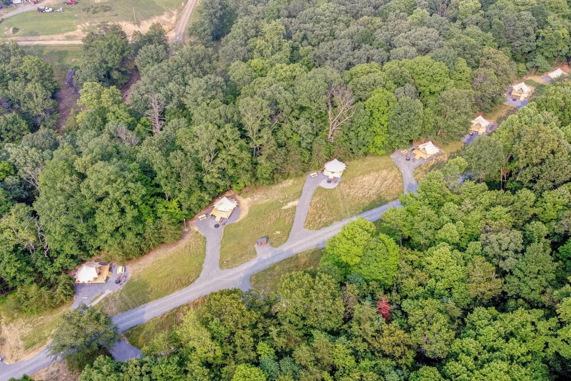 Firefly Ridge Luxury Retreat 호텔 Great Cacapon 외부 사진